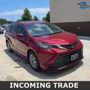Used 2022 Toyota Sienna LE