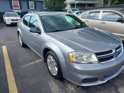Used 2014 Dodge Avenger SE