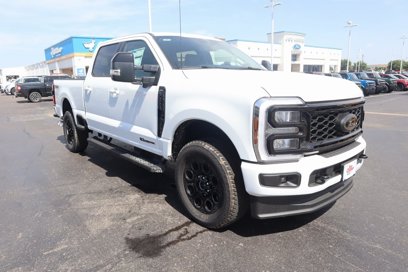 New 2025 Ford F250 Lariat w/ Black Appearance Package