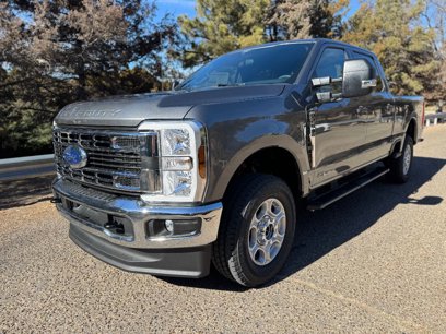 New 2025 Ford F250 XLT w/ FX4 Off-Road Package