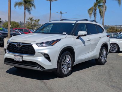 Used 2023 Toyota Highlander L