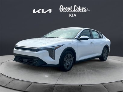 New 2025 Kia K4 LX