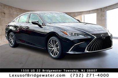 New 2025 Lexus ES 300h w/ Premium Package