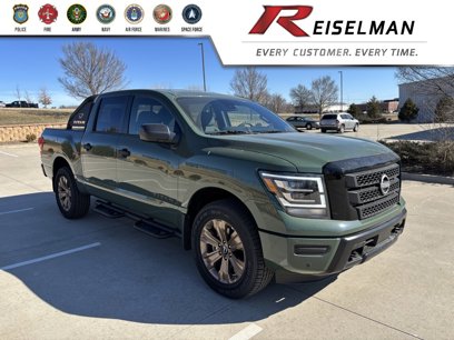 New 2024 Nissan Titan SV w/ SV Bronze Edition Package