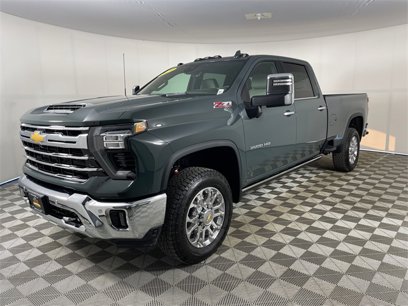 New 2025 Chevrolet Silverado 3500 LTZ w/ LTZ Premium Package