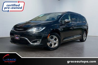 Used 2018 Chrysler Pacifica Limited