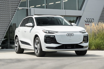 New 2025 Audi Q6 e-tron Premium Plus