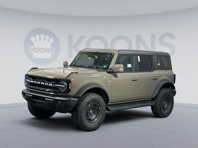 New 2025 Ford Bronco Outer Banks w/ Sasquatch Package