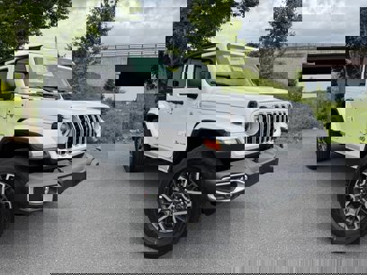 New 2024 Jeep Wrangler Unlimited Sahara w/ Safety Group
