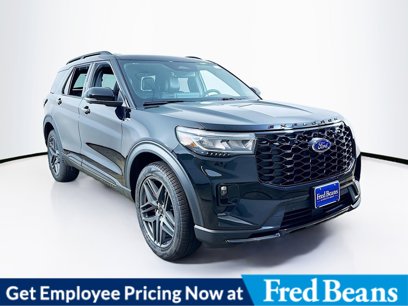 New 2025 Ford Explorer ST-Line w/ Premium Package