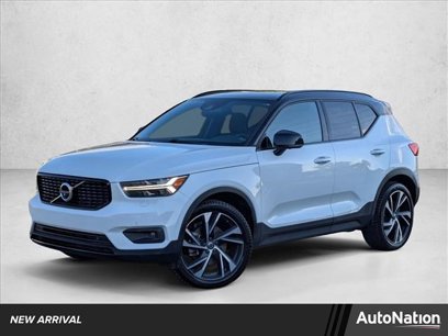 Used 2020 Volvo XC40 T5 R-Design