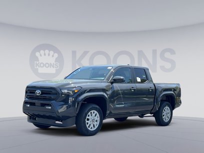 New 2025 Toyota Tacoma SR5
