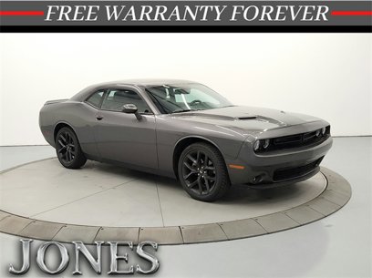 Used 2022 Dodge Challenger SXT w/ Blacktop Package