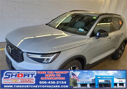 Used 2024 Volvo XC40 B5 Core