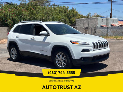 Used 2017 Jeep Cherokee Latitude w/ Comfort/Convenience Group