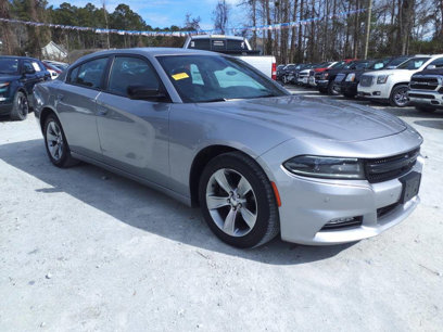 Used 2017 Dodge Charger SXT w/ Navigation & Travel Group