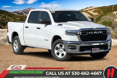 New 2025 RAM 1500 4x4 Crew Cab