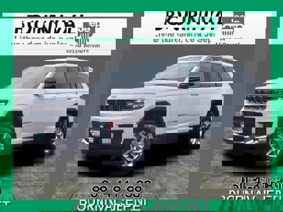 New 2025 Jeep Grand Cherokee L Laredo w/ Luxury Tech Group I
