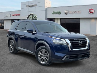Used 2022 Nissan Pathfinder SV
