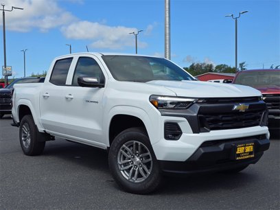 New 2025 Chevrolet Colorado LT w/ LT Convenience Package
