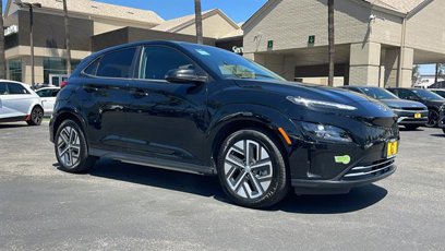 Used 2023 Hyundai Kona SEL w/ Cargo Package