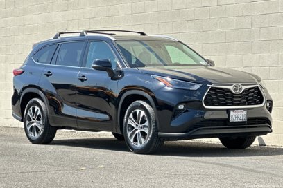 Used 2022 Toyota Highlander XLE