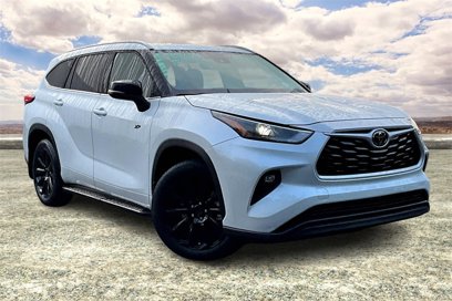 Used 2022 Toyota Highlander XLE