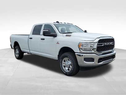 New 2024 RAM 2500 Tradesman w/ Chrome Appearance Group