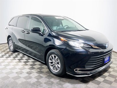 Certified 2023 Toyota Sienna XLE