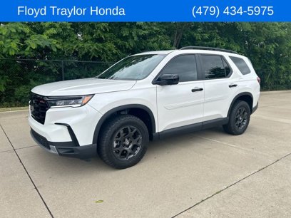 New 2025 Honda Pilot TrailSport