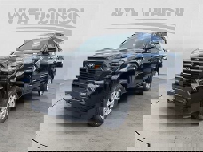 New 2025 Toyota Tacoma SR5