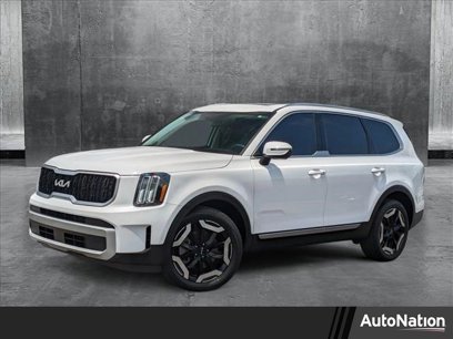 Used 2023 Kia Telluride EX w/ EX Captain's Chair Package