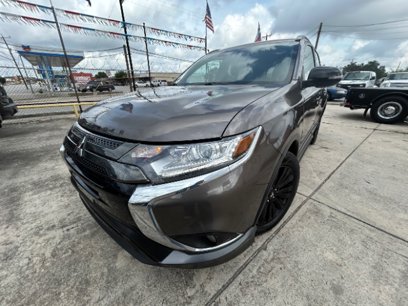 Used 2020 Mitsubishi Outlander SE