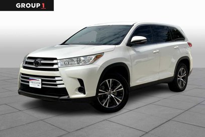 Used 2019 Toyota Highlander LE