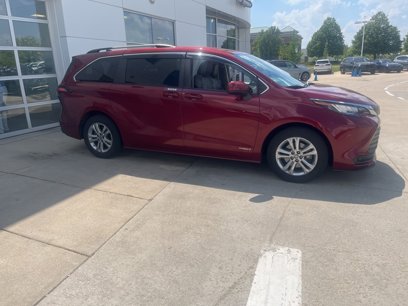 Used 2021 Toyota Sienna LE