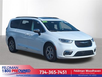 Used 2023 Chrysler Pacifica Limited