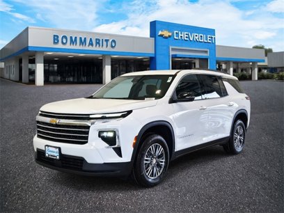 New 2025 Chevrolet Traverse LT w/ LPO, Floor Liner Package