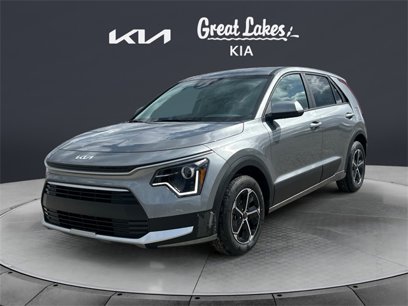 New 2025 Kia Niro LX