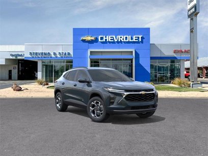 New 2025 Chevrolet Trax LT w/ Driver Confidence Package