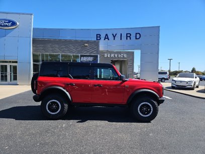 New 2024 Ford Bronco Badlands w/ Sasquatch Package