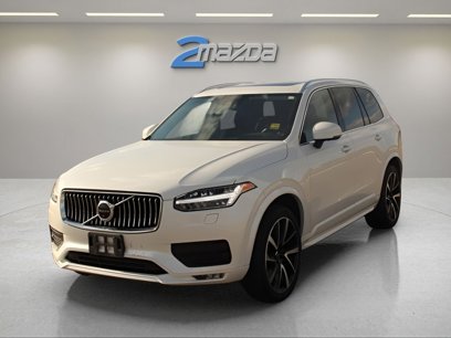 Used 2022 Volvo XC90 T6 Momentum w/ Advanced Package