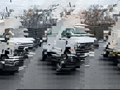 New 2024 Ford F350 XL w/ XL Chrome Package
