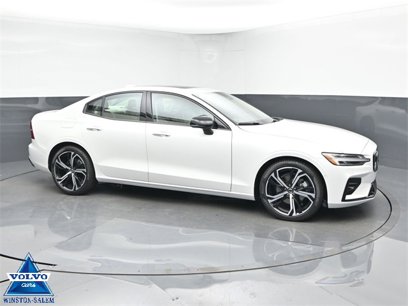 New 2025 Volvo S60 B5 Plus w/ Climate Package