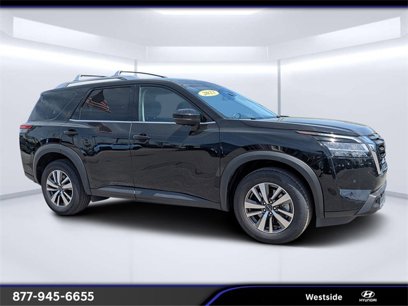 Used 2023 Nissan Pathfinder SL
