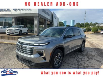 Used 2024 Chevrolet Traverse LT