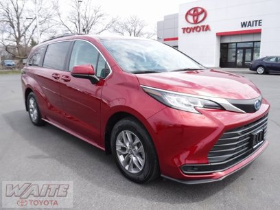 Certified 2022 Toyota Sienna LE