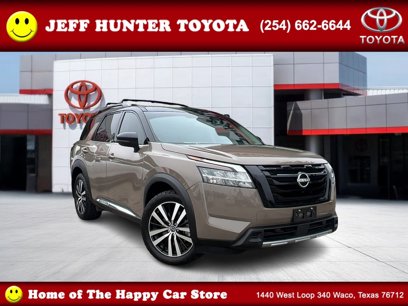 Used 2023 Nissan Pathfinder Platinum w/ Lighting Package (N92)