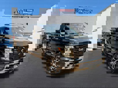 Used 2021 Nissan Titan SV w/ SV Convenience Package