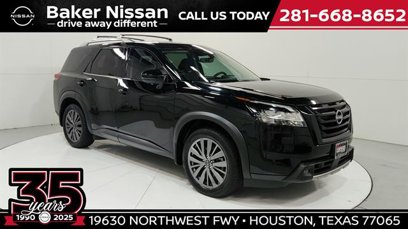 Used 2023 Nissan Pathfinder SL w/ SL Premium Package