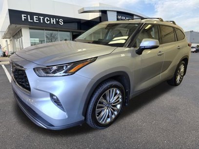 Used 2023 Toyota Highlander Platinum
